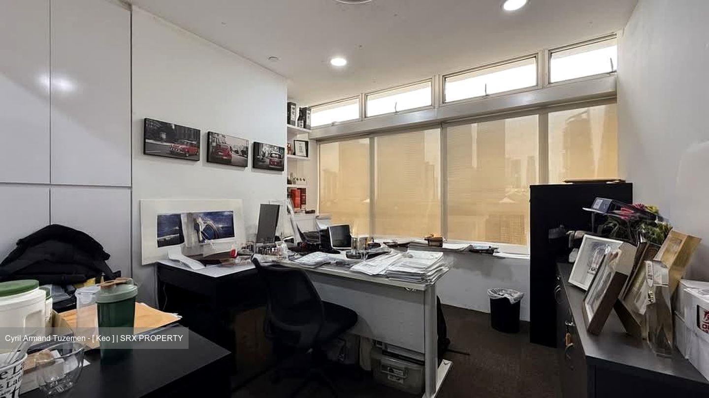 The Plaza (D7), Office #554547001